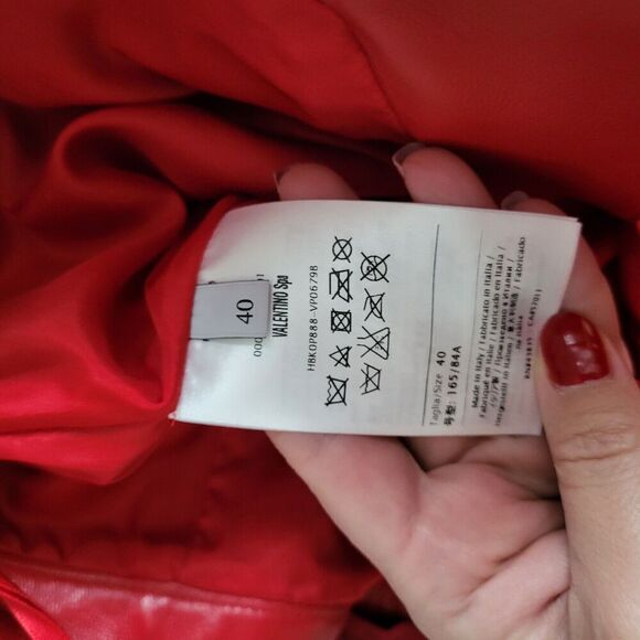 NWT $2590 VALENTINO GARAVANI Rouge Absolute red leather shorts Sz 40 - Picture 6 of 16